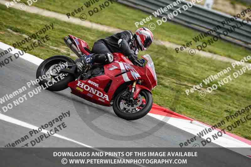 cadwell no limits trackday;cadwell park;cadwell park photographs;cadwell trackday photographs;enduro digital images;event digital images;eventdigitalimages;navarra;no limits trackdays;peter wileman photography;racing digital images;trackday digital images;trackday photos